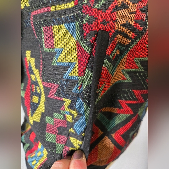 QED LONDON Lightweight Geometric Pattern Jacket. Size Medium - Picture 3 of 13